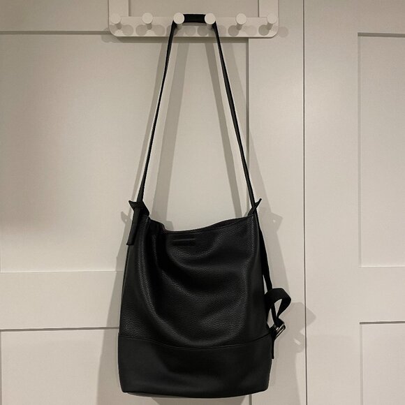 Leather tote/crossbody/shoulder/bucket bag - Picture 3 of 9